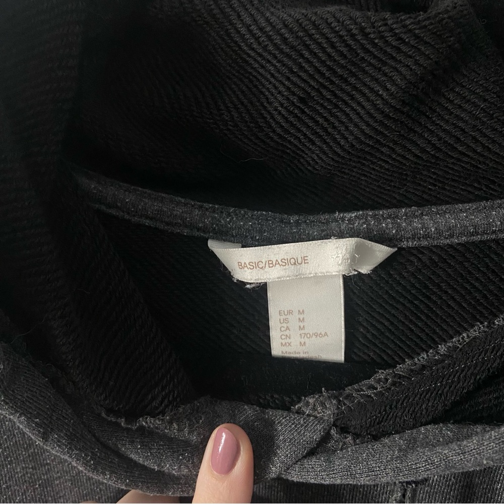 H&M Basic Gray Cropped Hoodie - Picture 3 of 4
